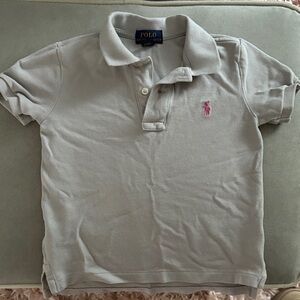 Polo by Ralph Lauren Kids Polo in Gray with Pink Emblem